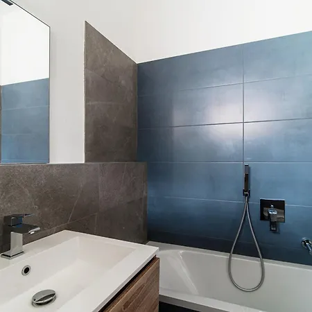 Joivy Stylish 2-bedroom By Como