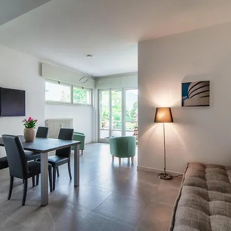 Joivy Stylish 2-bedroom By Como