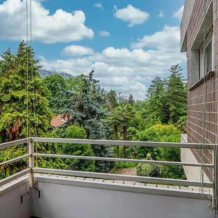 Joivy Stylish 2-bedroom By